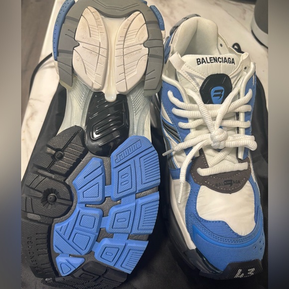Balenciaga Runners - Picture 5 of 5